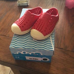 Red C4 native shoes LIKE NEW